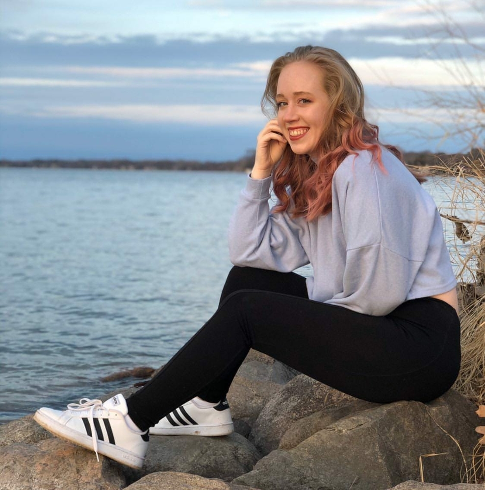 Meet your Posher, Caleigh